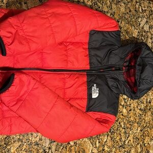 Boys reversible NorthFace Puffer size 10/12